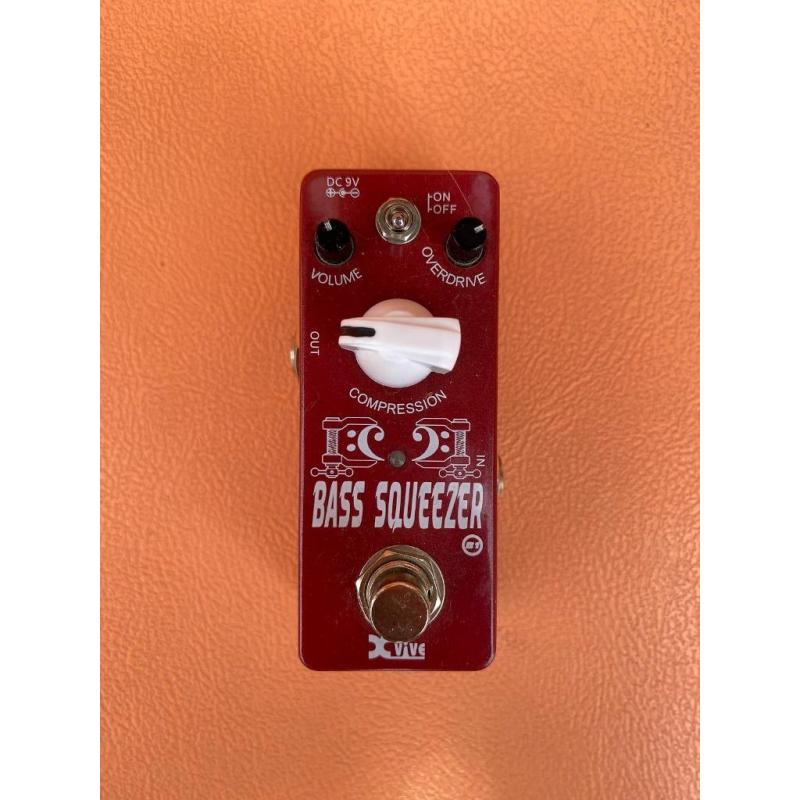Xvive Bass Squeezer  Bass Compressor