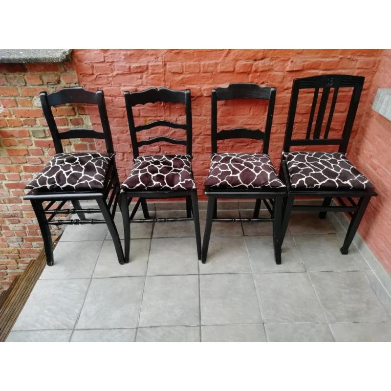 4 stoelen met kussens