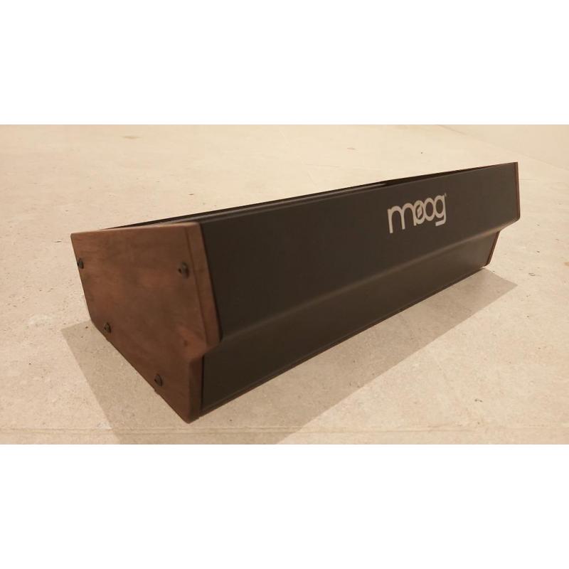 Moog 60 HP modular case