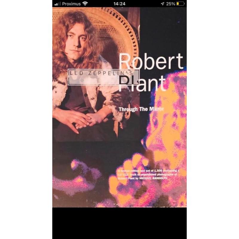 Led Zeppelin's Robert Plant Through the Minor nr.1389/1500